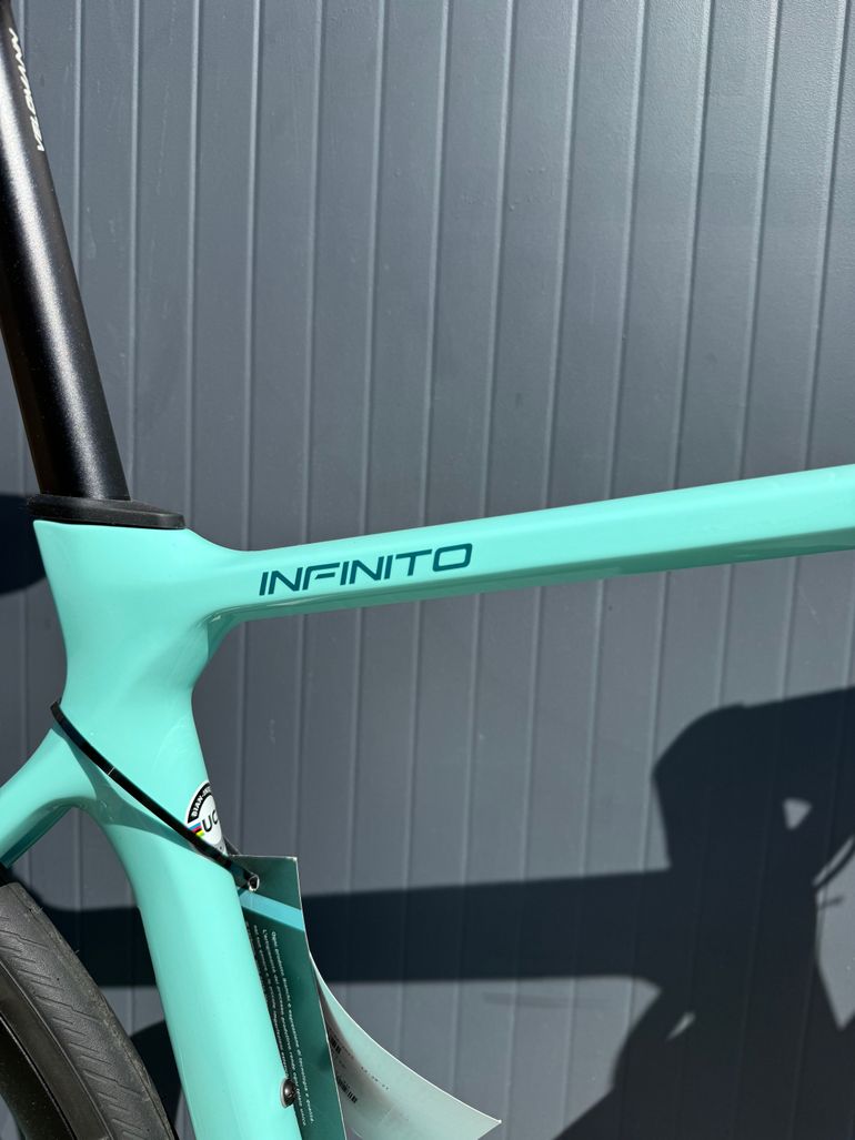 Brugt Bianchi Infinito 105 2024 2024 Road & Gravel — billede 5 af 7