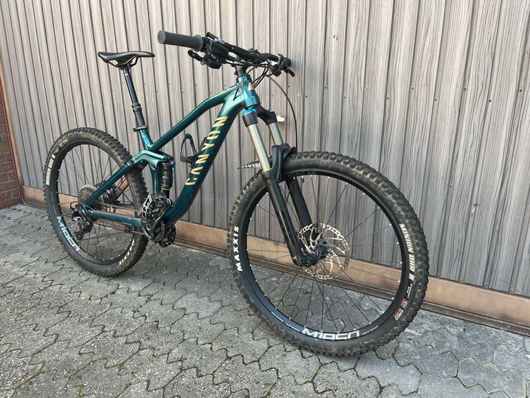 Używany Canyon Spectral Shimano Deore XT 2017 Mountainbike — zdjęcie 2 z 12