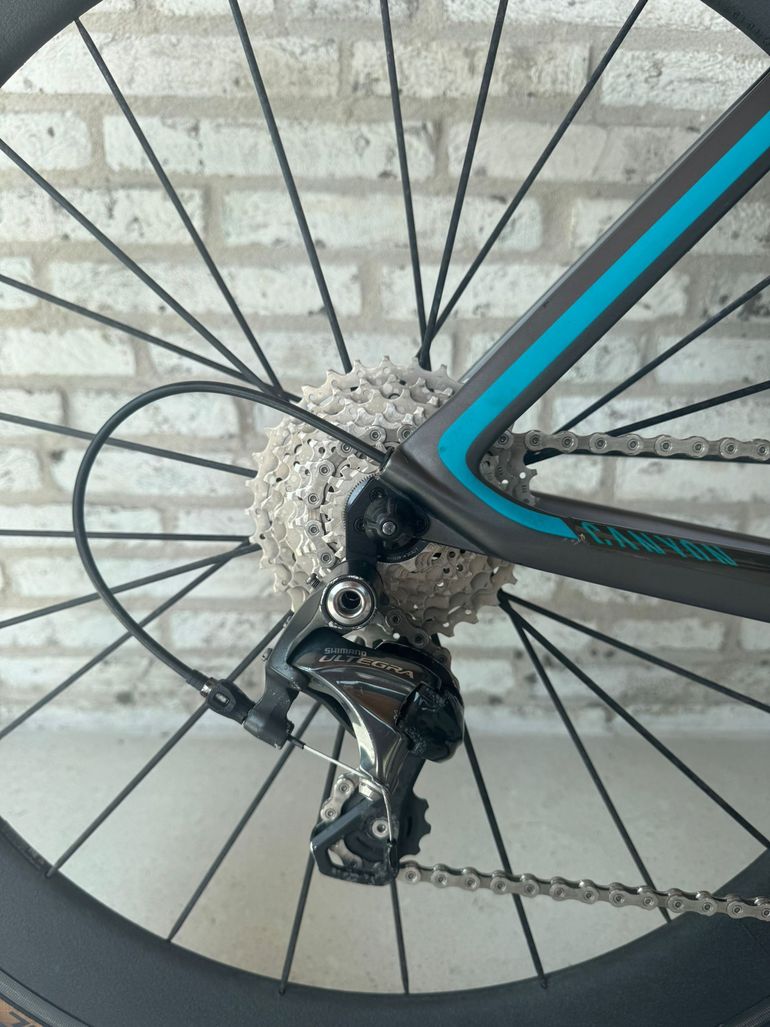 Tweedehands Canyon Speedmax CF 8.0 2018 2018 Road & Gravel — afbeelding 4 van 10