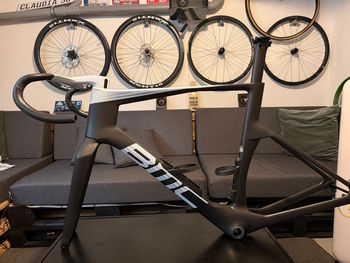 Gebrauchtes BMC Teammachine R 01 MOD 2024 Frameset 2024 Road & Gravel