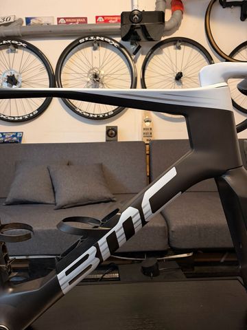 BMC Teammachine R 01 MOD 2024 Frameset 2024 Road & Gravel d'occasion — image 10 sur 12