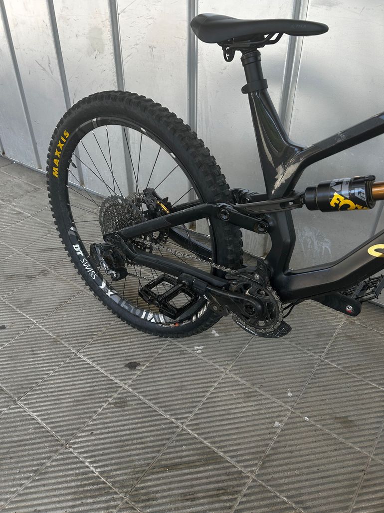 Used Canyon Torque CF 9 2022 2022 Mountainbike, Black, 27.5 — image 6 of 7