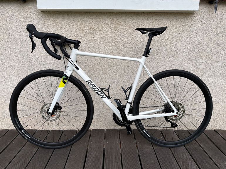 Radon R1 105 2025 2025 Road & Gravel usato, Bianco — immagine 2 di 13