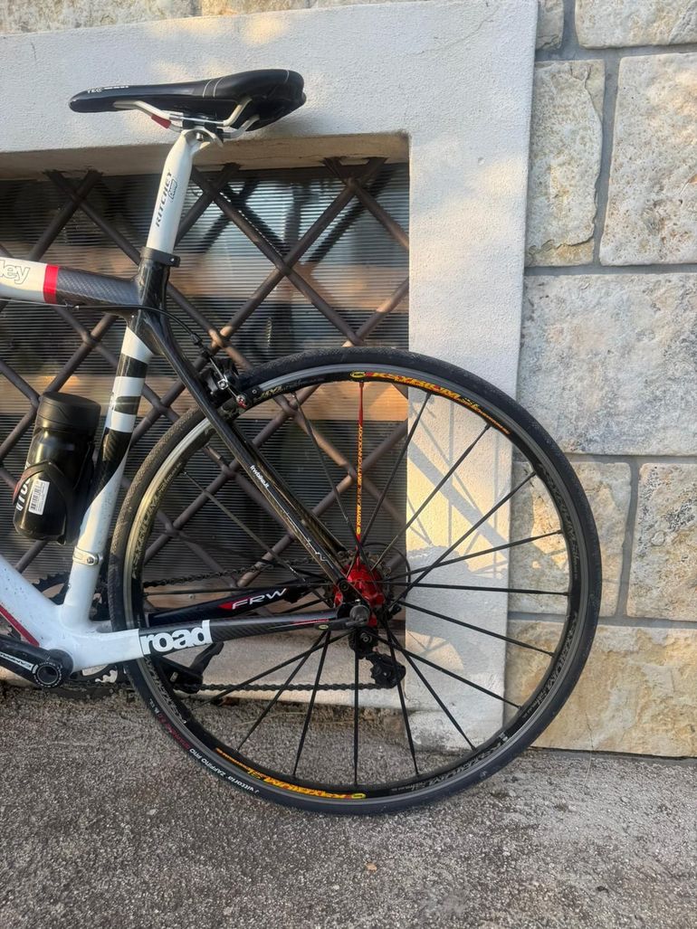 Tweedehands FRW Custom Shimano 105 2012 Road & Gravel — afbeelding 2 van 3