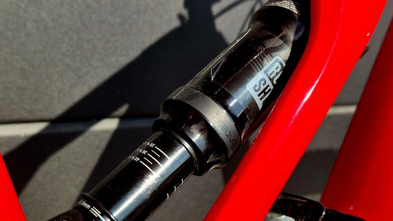 Specialized Turbo Levo 2020 2020 Mountainbike usato, Rosso — immagine 5 di 9
