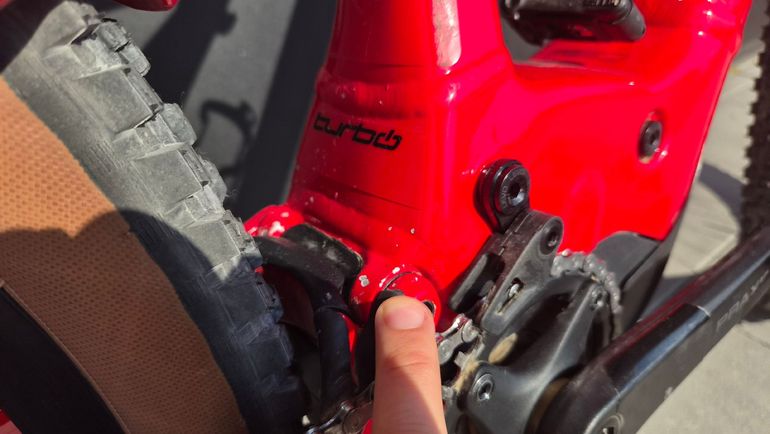 Specialized Turbo Levo 2020 2020 Mountainbike usato, Rosso — immagine 9 di 9