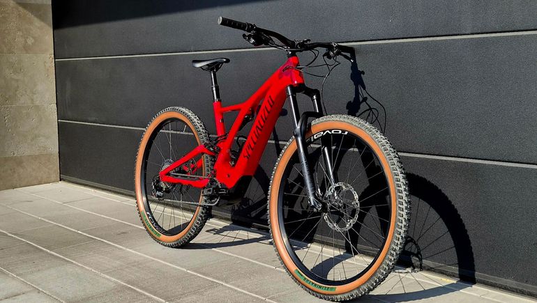 Specialized Turbo Levo 2020 2020 Mountainbike usato, Rosso — immagine 2 di 9