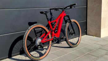 Specialized Turbo Levo 2020 2020 Mountainbike usato, Rosso — immagine 3 di 9