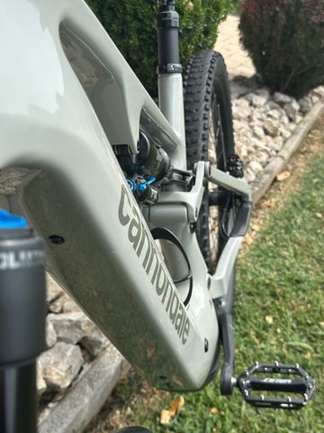 Used Cannondale Moterra Shimano Deore XT 2024 Mountainbike, Light Gray, Mixed — image 15 of 21