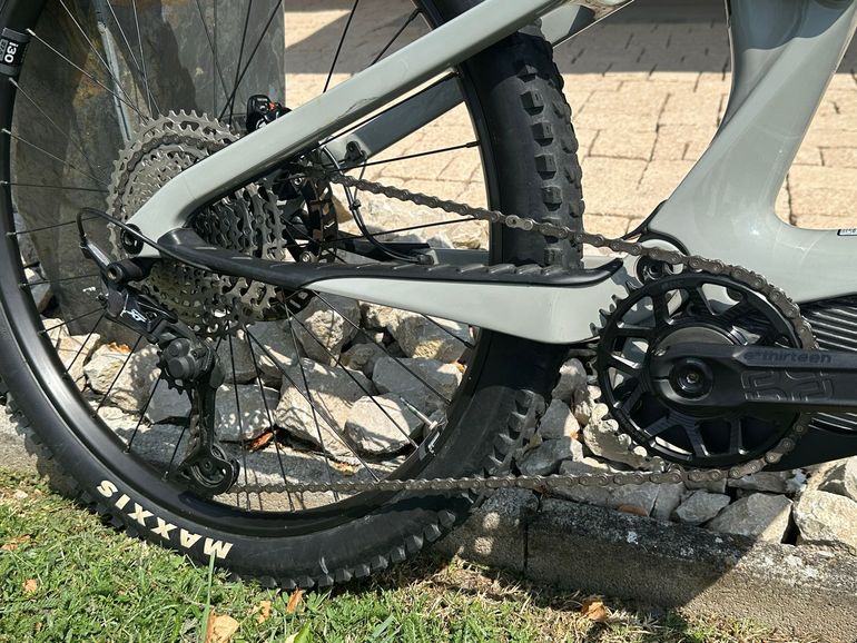 Used Cannondale Moterra Shimano Deore XT 2024 Mountainbike, Light Gray, Mixed — image 5 of 22