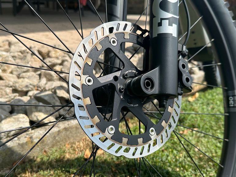 Used Cannondale Moterra Shimano Deore XT 2024 Mountainbike, Light Gray, Mixed — image 13 of 22