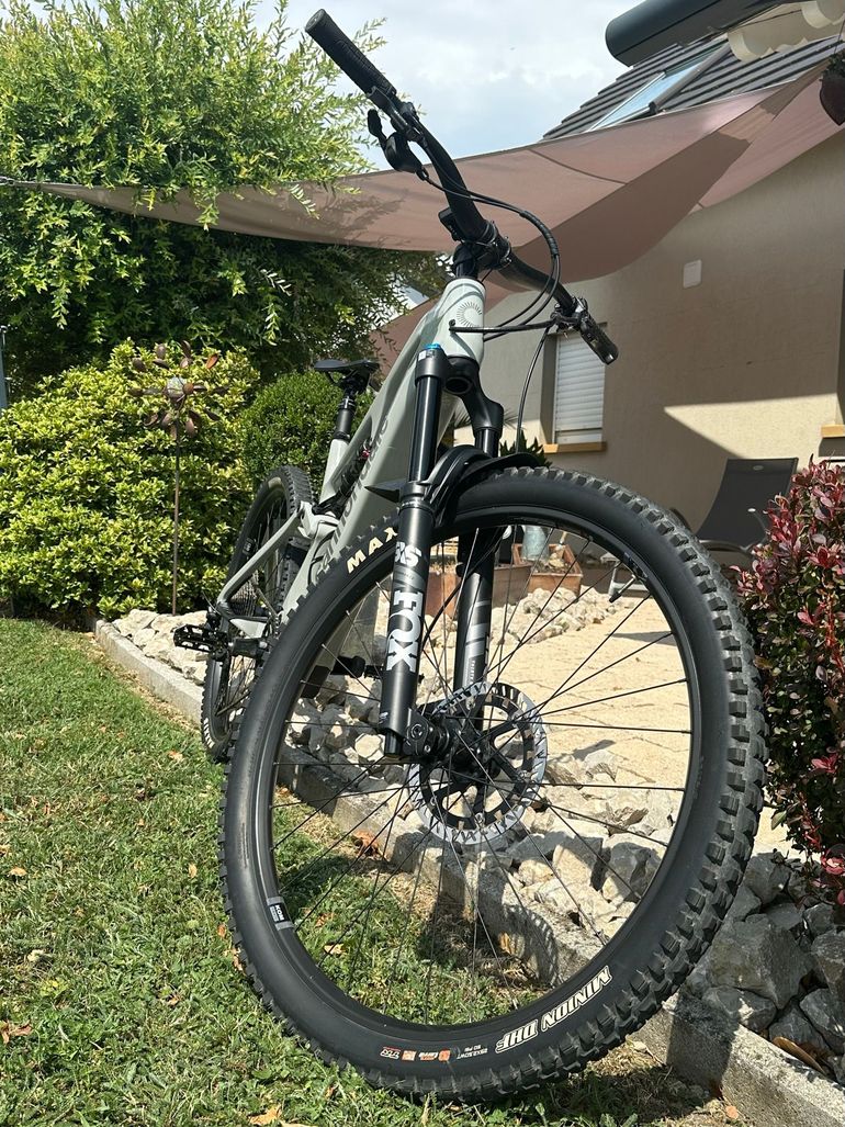 Used Cannondale Moterra Shimano Deore XT 2024 Mountainbike, Light Gray, Mixed — image 2 of 22