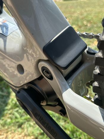 Used Cannondale Moterra Shimano Deore XT 2024 Mountainbike, Light Gray, Mixed — image 11 of 22