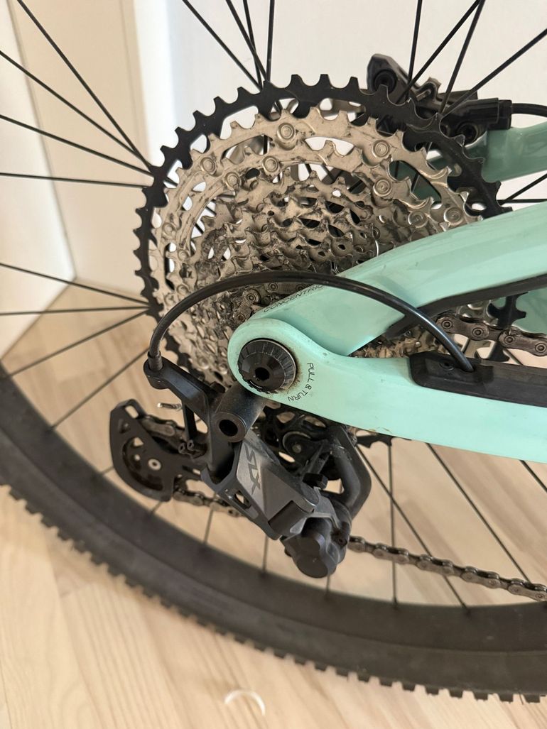 Używany Orbea RISE M20 2023 2023 Mountainbike — zdjęcie 4 z 6