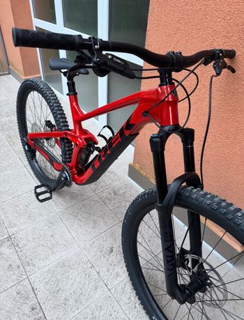 Brugt Trek Slash 7 Gen 5 2023 2023 Mountainbike — billede 2 af 3