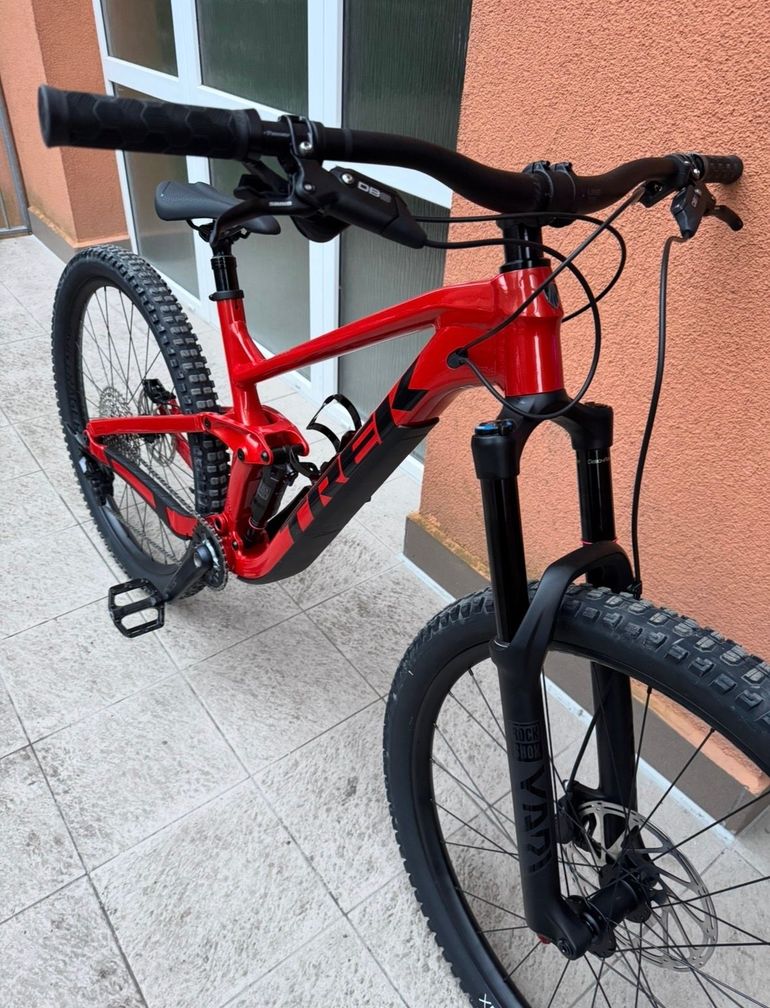Brugt Trek Slash 7 Gen 5 2023 2023 Mountainbike — billede 2 af 3