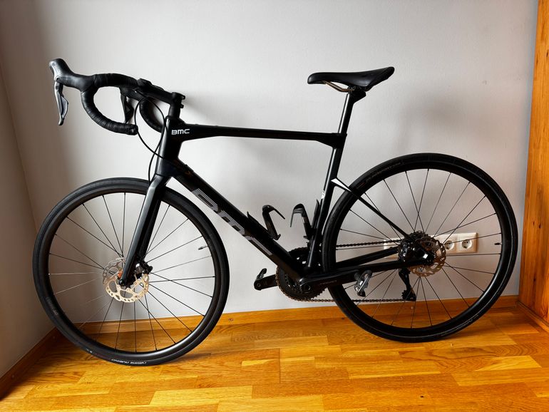 BMC Roadmachine THREE 2023 2023 Road & Gravel d'occasion — image 2 sur 7