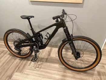 Used Trek Slash 9.8 GX AXS T-Type Gen 6 2025 2025 MTB