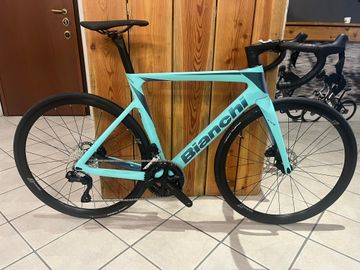 Gebrauchtes Bianchi Oltre Race 105 Di2 2025 2025 Road & Gravel