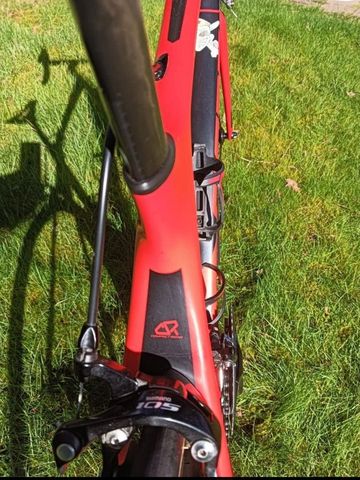 Used Giant TCR Advanced 2 2017 2017 Road & Gravel, Red — image 4 of 9