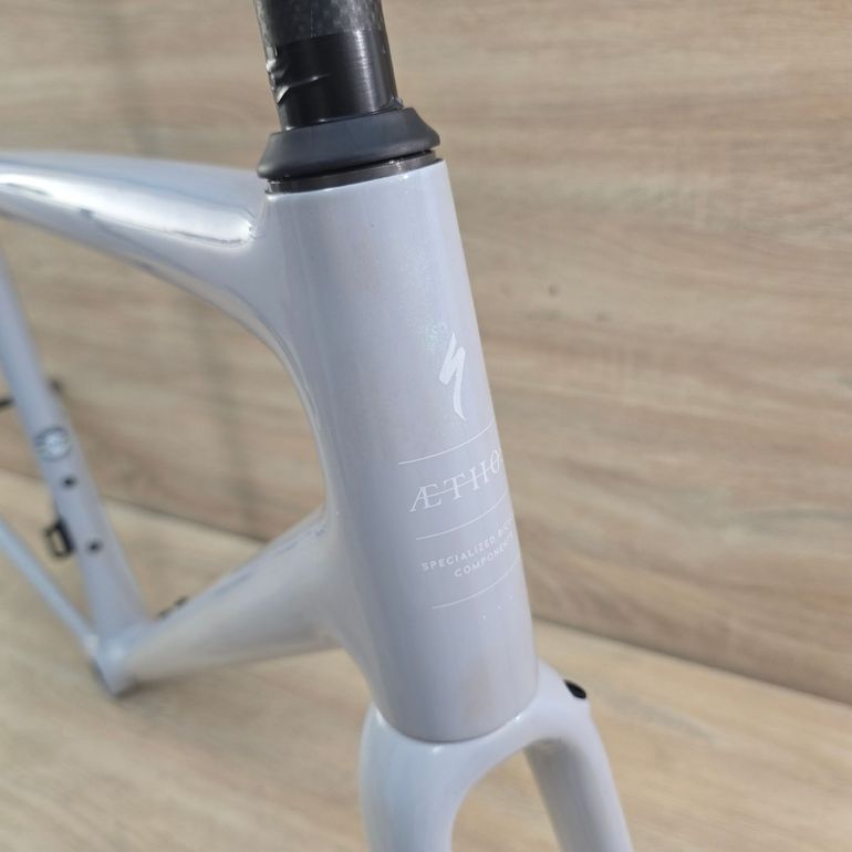 Gebrauchtes Specialized Aethos Frameset 2024 Road & Gravel, Hellgrau — Bild 4 von 13