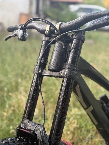 Used YT Industries Tues Pro 2021 2021 Mountainbike, Black, 27.5 — image 6 of 6