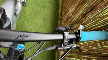 Brugt Canyon Lux Trail CF 6 2025 2025 Mountainbike — billede 11 af 12