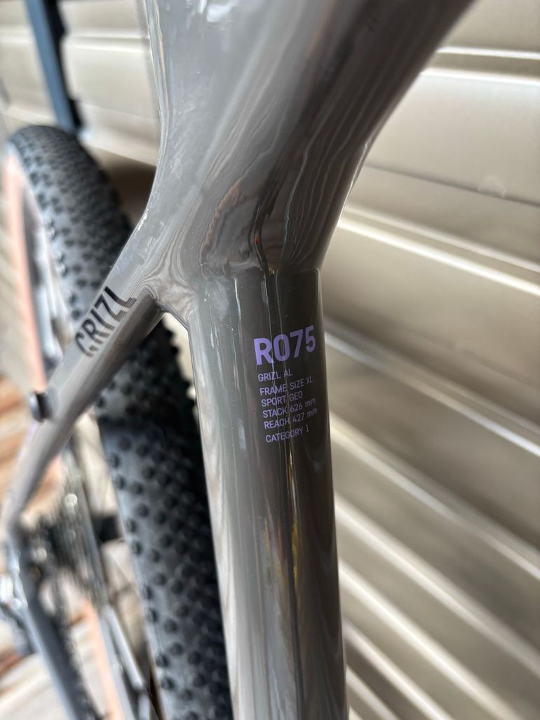 Używany Canyon Grizl 7 2024 2024 Road & Gravel — zdjęcie 2 z 10