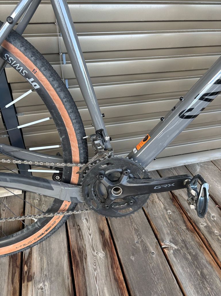 Używany Canyon Grizl 7 2024 2024 Road & Gravel — zdjęcie 6 z 10