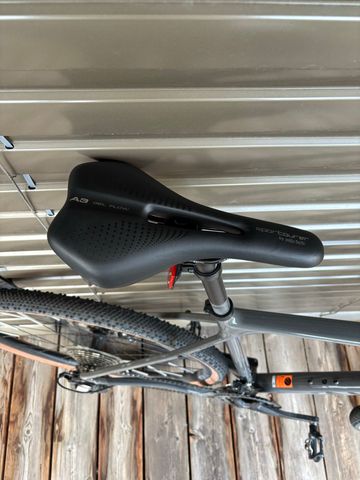 Used Canyon Grizl 7 2024 2024 Road & Gravel, Light Gray — image 10 of 10