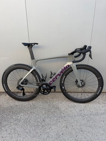 Cervélo S5 Shimano Dura Ace Di2 2025 Road & Gravel usato