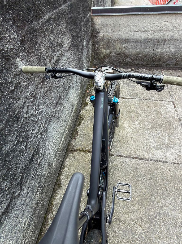 Santa Cruz Hightower 90 2026 2026 Mountainbike de segunda mano, Negro — imagen 10 de 10