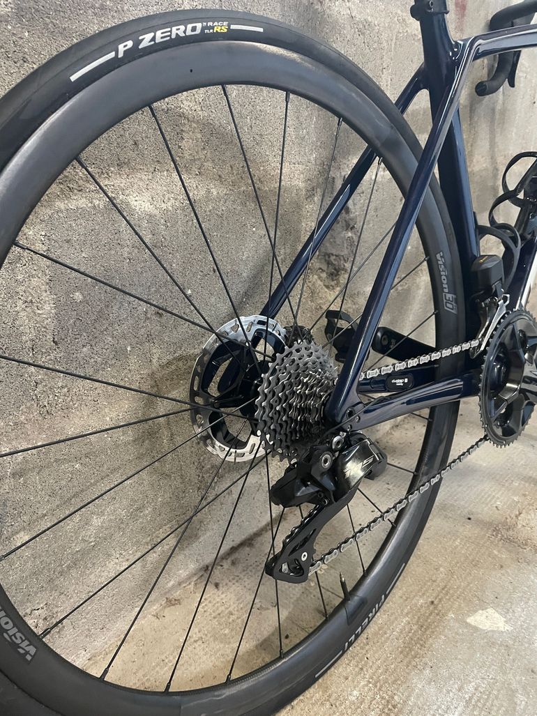 Brugt Trek Emonda Shimano Dura Ace Di2 2024 Road & Gravel — billede 3 af 4