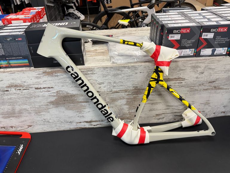 Used Cannondale SuperSix EVO Frameset 2027 Road & Gravel, Orange — image 4 of 9