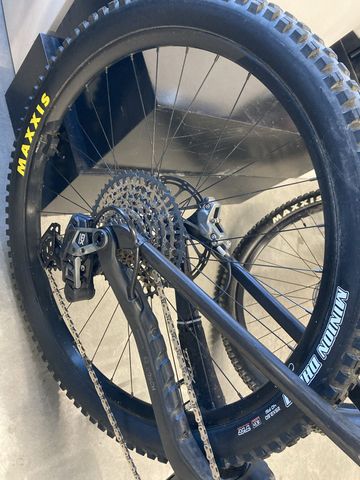 Brugt Orbea WILD M11-AXS 2024 2024 Mountainbike — billede 5 af 6
