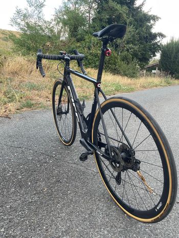 Used GIRS Custom Shimano 105 Di2 2024 Road & Gravel, Black — image 3 of 5
