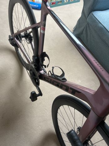 Giant Propel Advanced 1 2023 2023 Road & Gravel usato, Viola — immagine 6 di 8