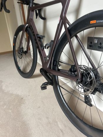 Giant Propel Advanced 1 2023 2023 Road & Gravel usato, Viola — immagine 7 di 8