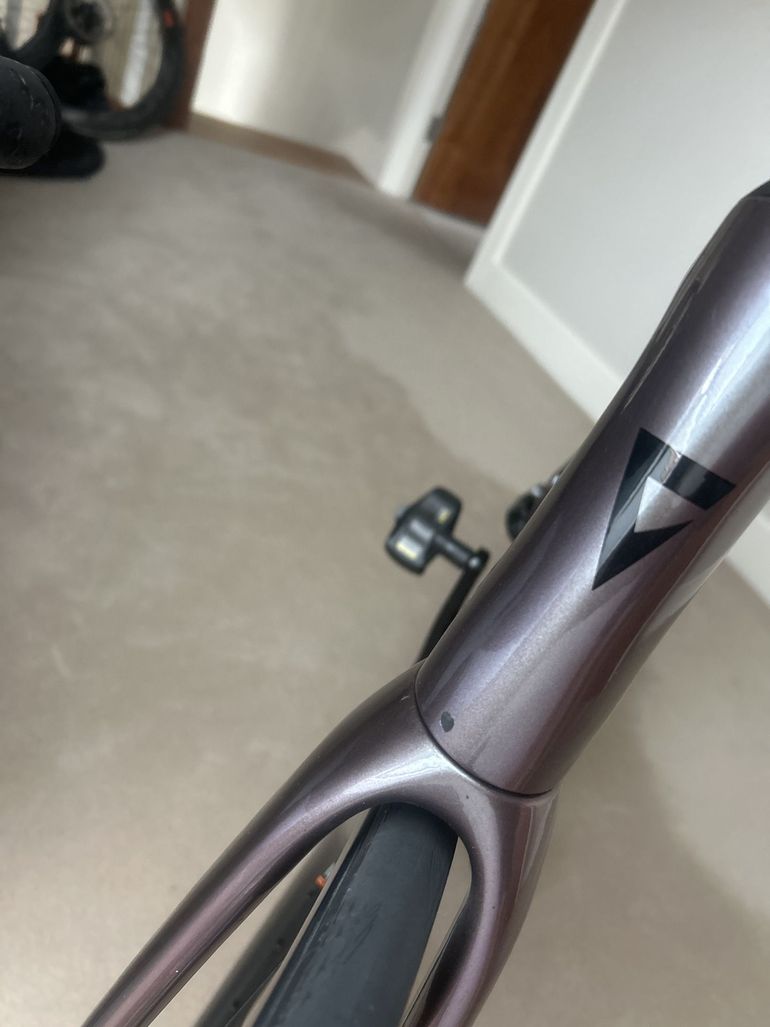Giant Propel Advanced 1 2023 2023 Road & Gravel usato, Viola — immagine 8 di 8