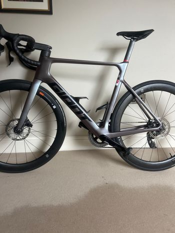 Giant Propel Advanced 1 2023 2023 Road & Gravel usato, Viola — immagine 2 di 8