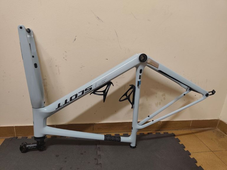 Brugt Scott Addict 50 2025 Frameset 2025 Road & Gravel — billede 3 af 10