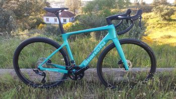 Używany Bianchi Infinito 105 2026 2026 Road & Gravel