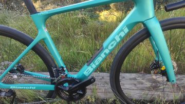 Bianchi Infinito 105 2026 2026 Road & Gravel usato, Verde — immagine 3 di 6