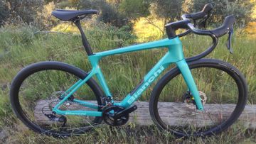 Bianchi Infinito 105 2026 2026 Road & Gravel usato, Verde — immagine 2 di 6