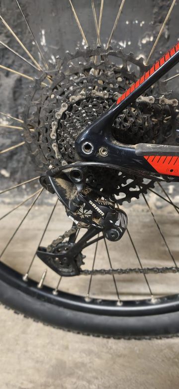 Orbea ALMA M50-EAGLE 27.5 2020 2020 Mountainbike usato, Rosso — immagine 5 di 6