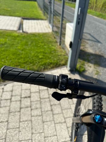 Used UNNO MITH Pro 2025 2025 Mountainbike, Black, 29, 27.5 — image 9 of 18