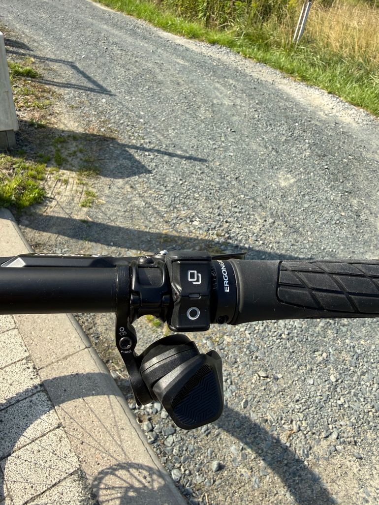 Used UNNO MITH Pro 2025 2025 Mountainbike, Black, 29, 27.5 — image 8 of 18