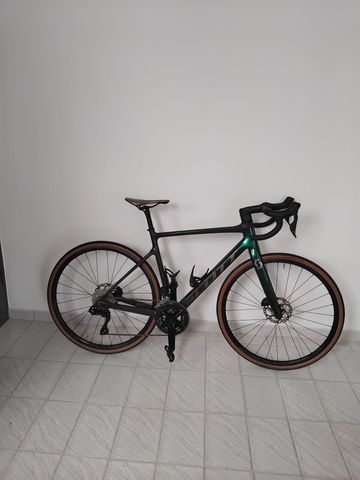 Used Scott Addict 20 2023 2023 Road & Gravel