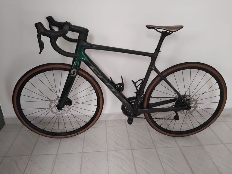 Gebrauchtes Scott Addict 20 2023 2023 Road & Gravel, Grün — Bild 4 von 21
