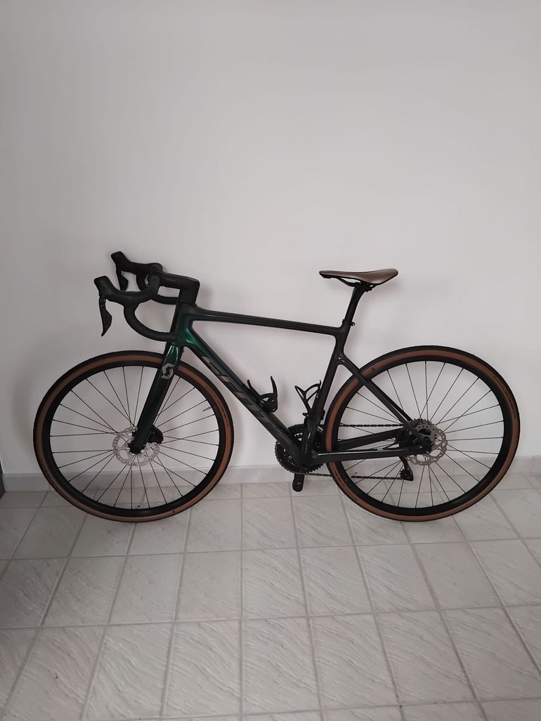 Gebrauchtes Scott Addict 20 2023 2023 Road & Gravel, Grün — Bild 2 von 21